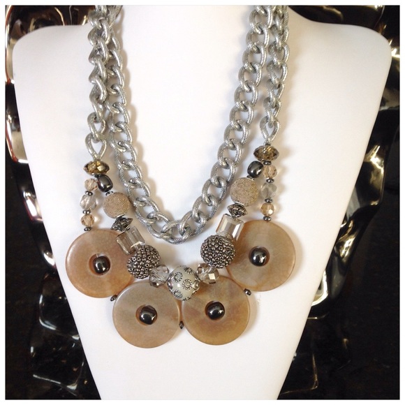 Agate Crystals Necklace - Picture 8 of 8